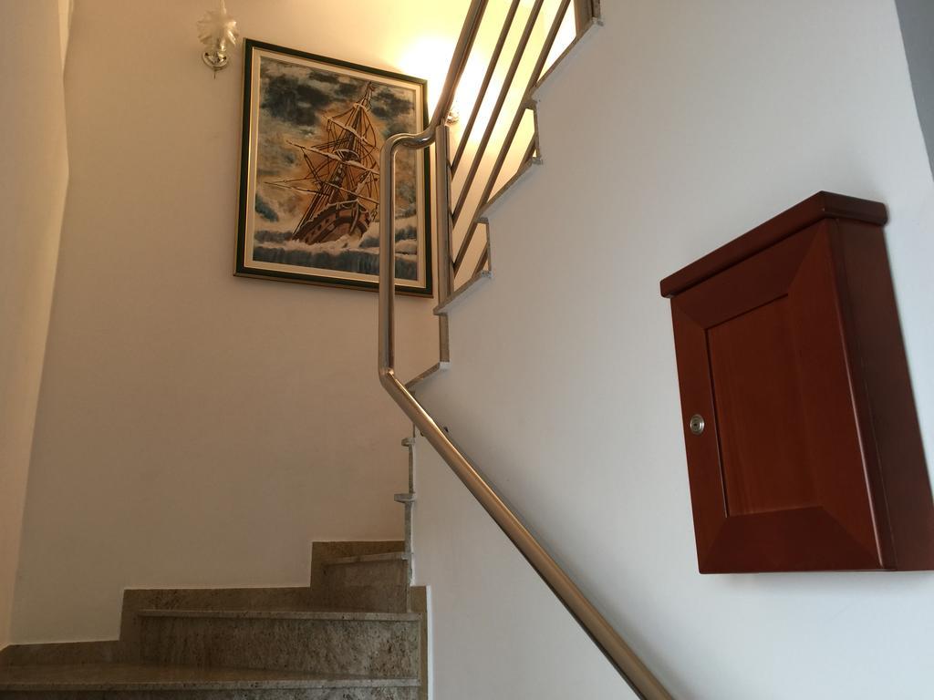 Apartmani Mainski Put 39 Будва Екстер'єр фото